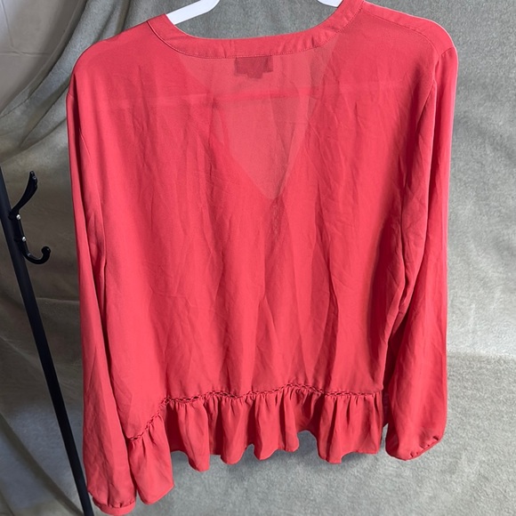 a.n.a Women's Red Blouse - Picture 2 of 3